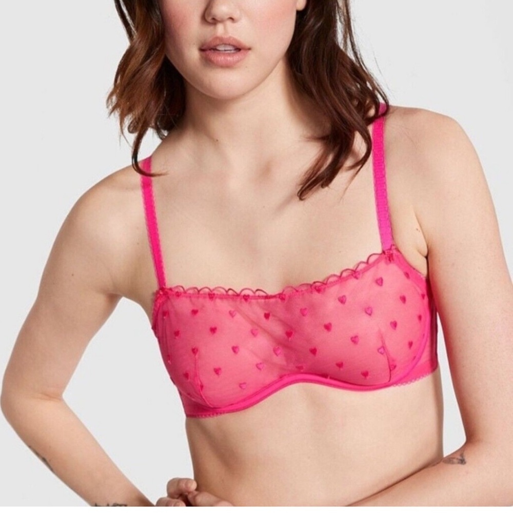 Victoria’s Secret Wink Unlined Scoop Bra